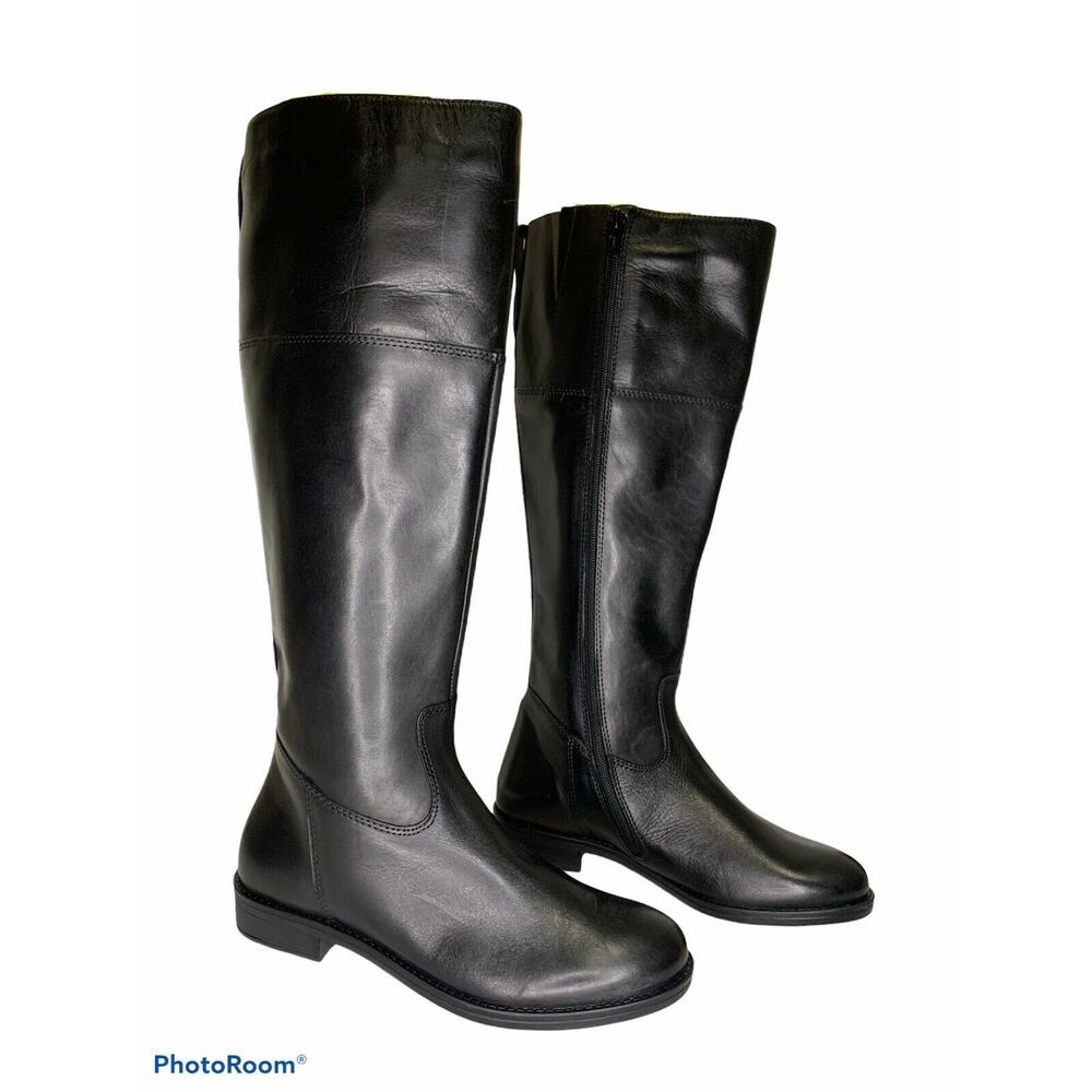 Italian Shoemakers Lara Knee-High‎ Leather Boot